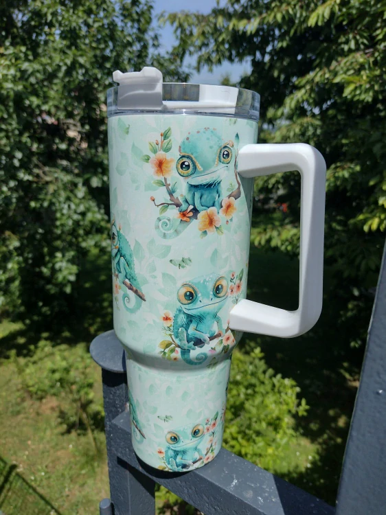 MAXI Termohrnek Chameleoni