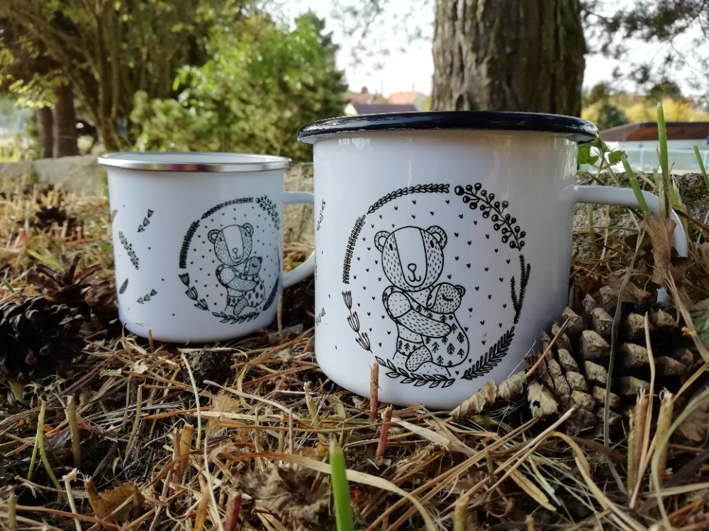 Plecháček Medvídek nosící 