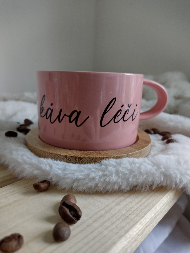 Makronka "Nošení a káva léčí"